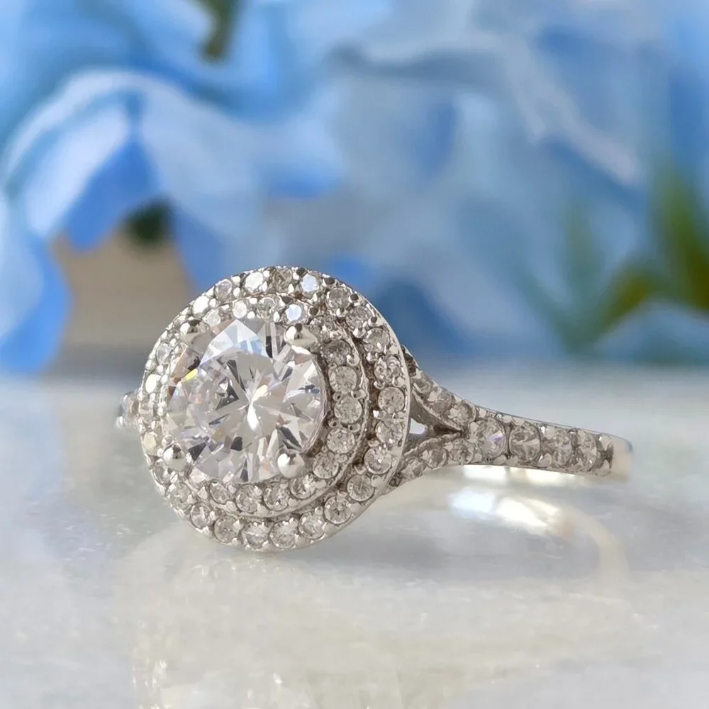 Round Halo Ring - 925 Sterling Silver Charmed Aroma Halo Promise Ring - Picture 6 of 6